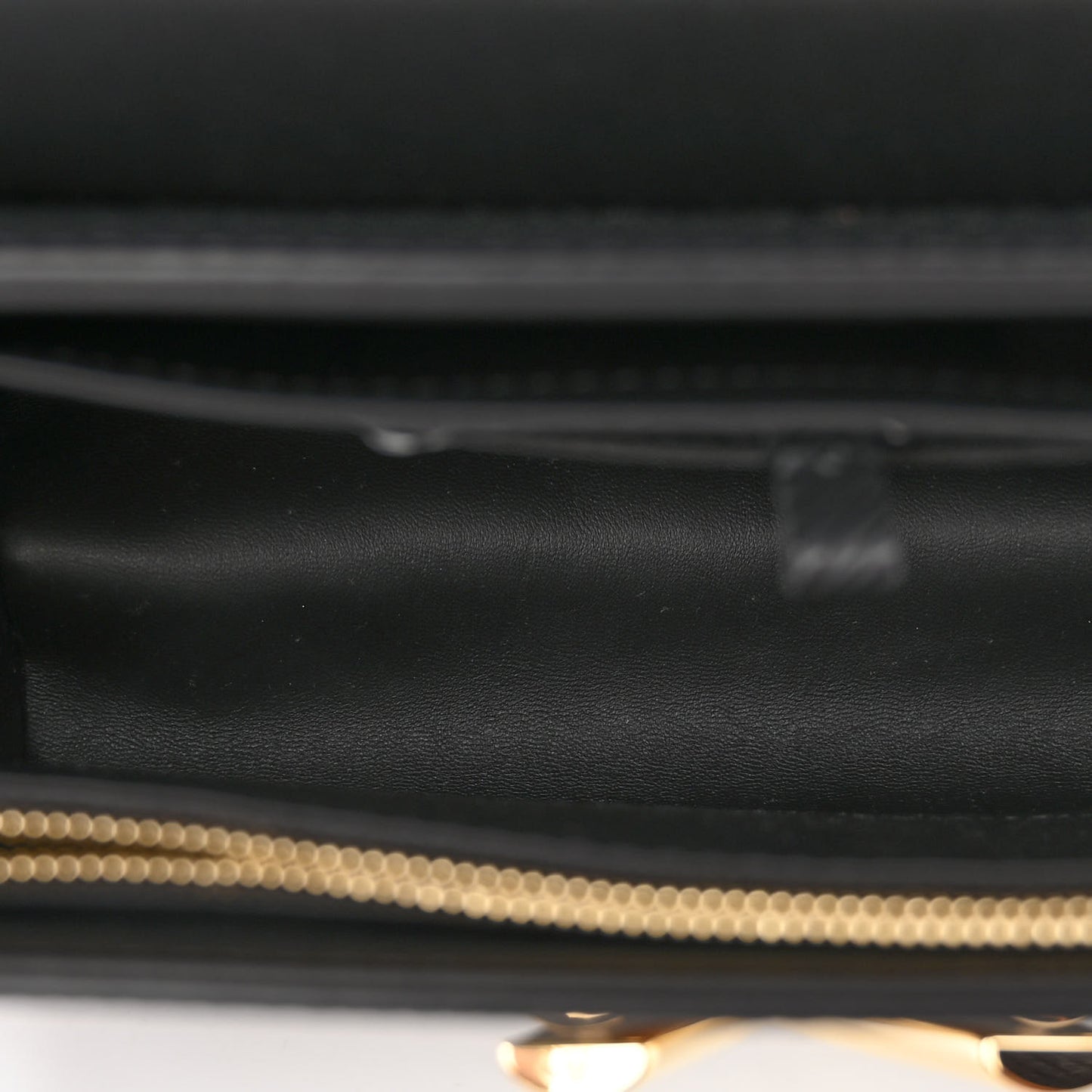 Epi Twist Shoulder Bag MM Black