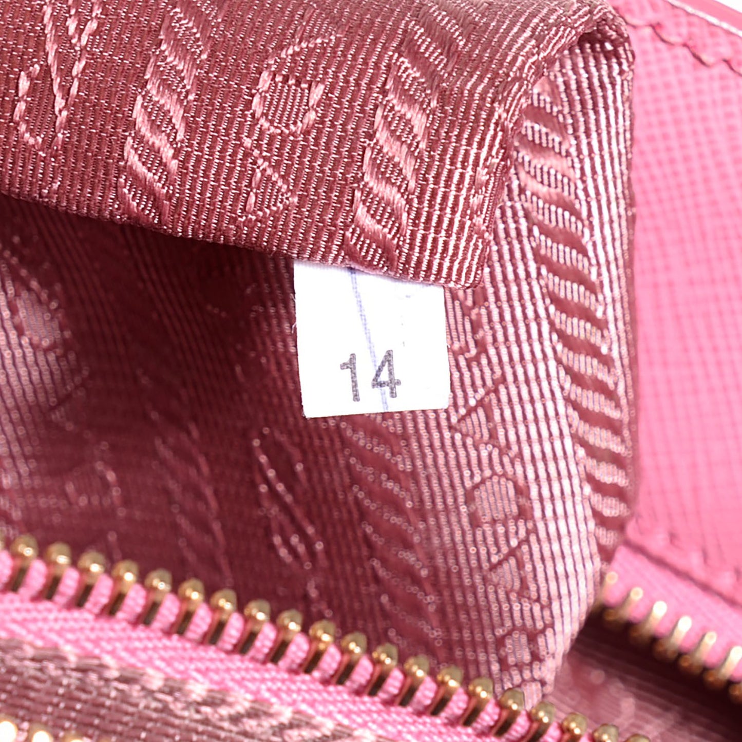 Saffiano Lux Medium Tote Begonia