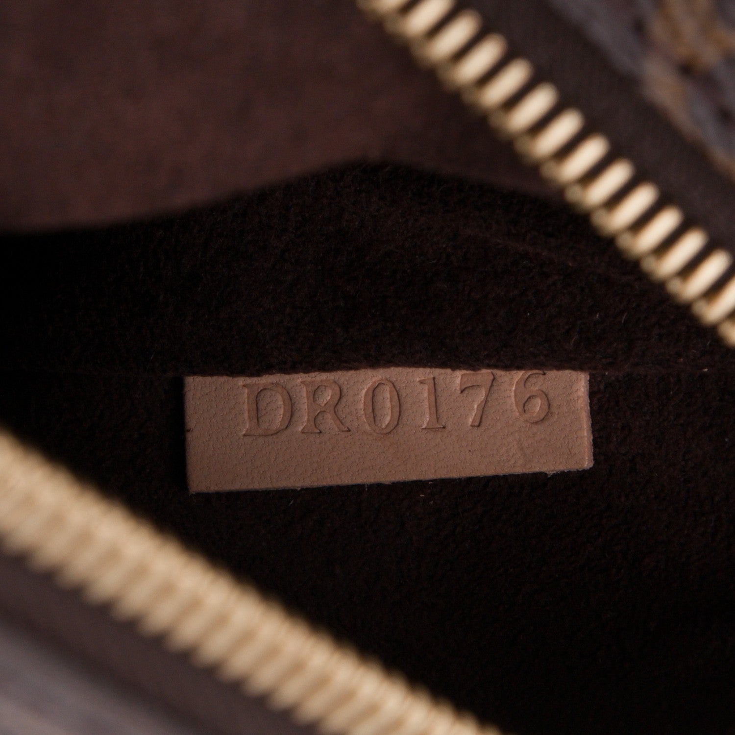 Louis Vuitton Monogram Pochette Metis 7 of 7