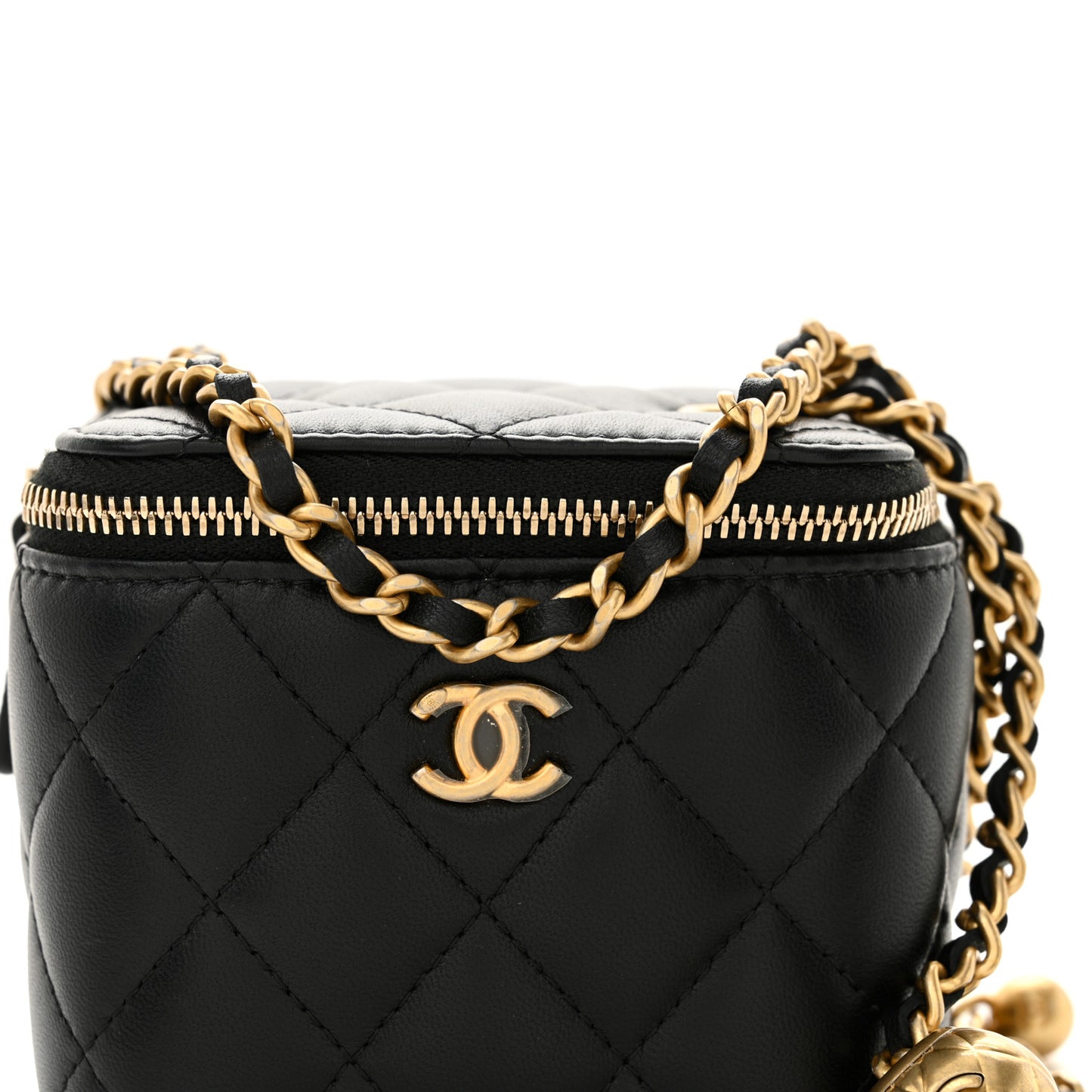 Lambskin Quilted Mini Pearl Crush Vanity Case With Chain Black