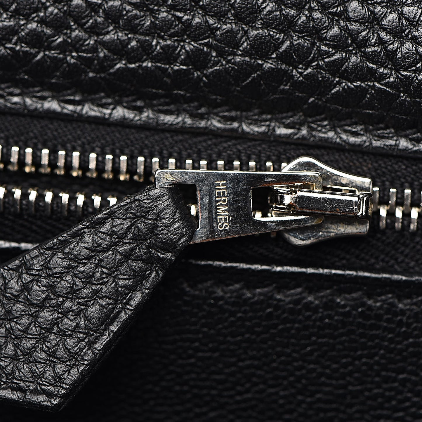 Togo Kelly Retourne 32 Black