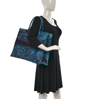 Christian Dior Canvas Embroidered Large Toile de Jouy Voyage Book Tote Celestial Blue 2 of 11