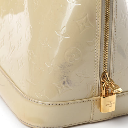 Louis Vuitton Vernis Alma MM Blanc Corail 13 of 27