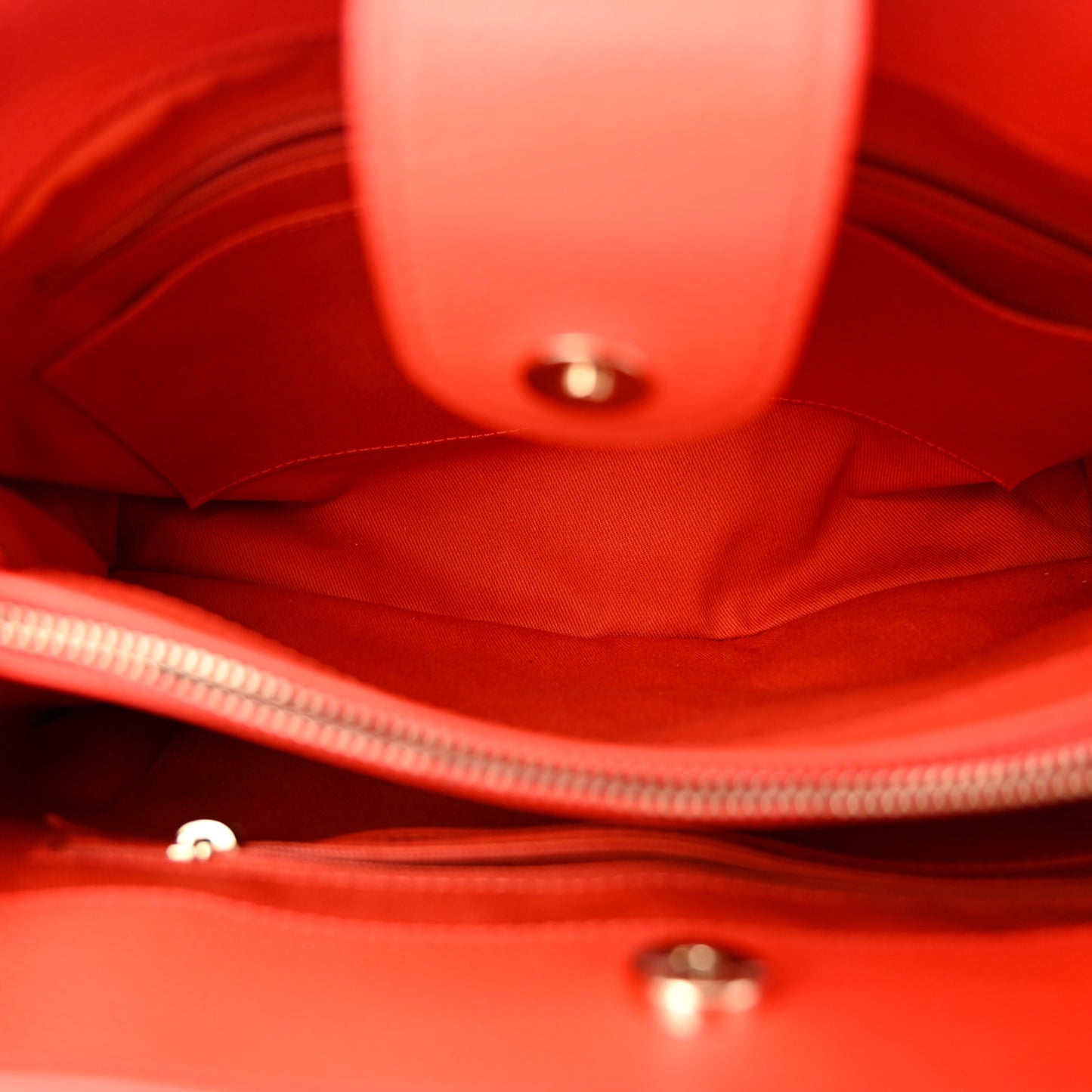 Grained Calfskin Small Neo Executive Shopper Tote Red