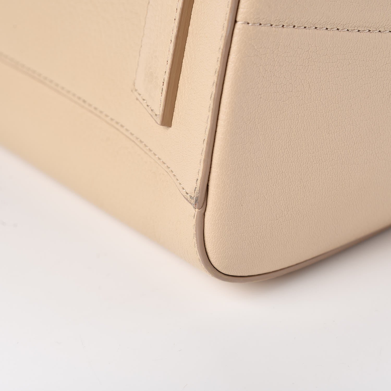 Givenchy Sugar Goatskin Medium Antigona Skin 15 of 15