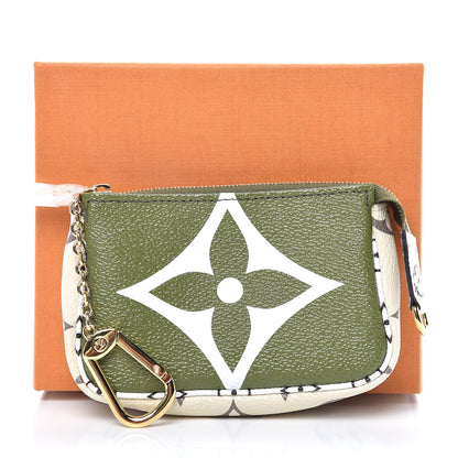 Louis Vuitton Monogram Giant Micro Pochette Accessories Kaki White 8 of 8