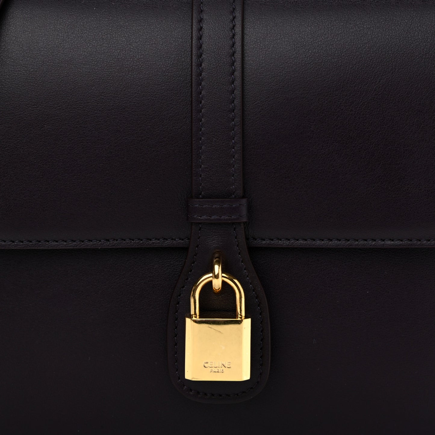 Smooth Calfskin Medium Tabou Aubergine