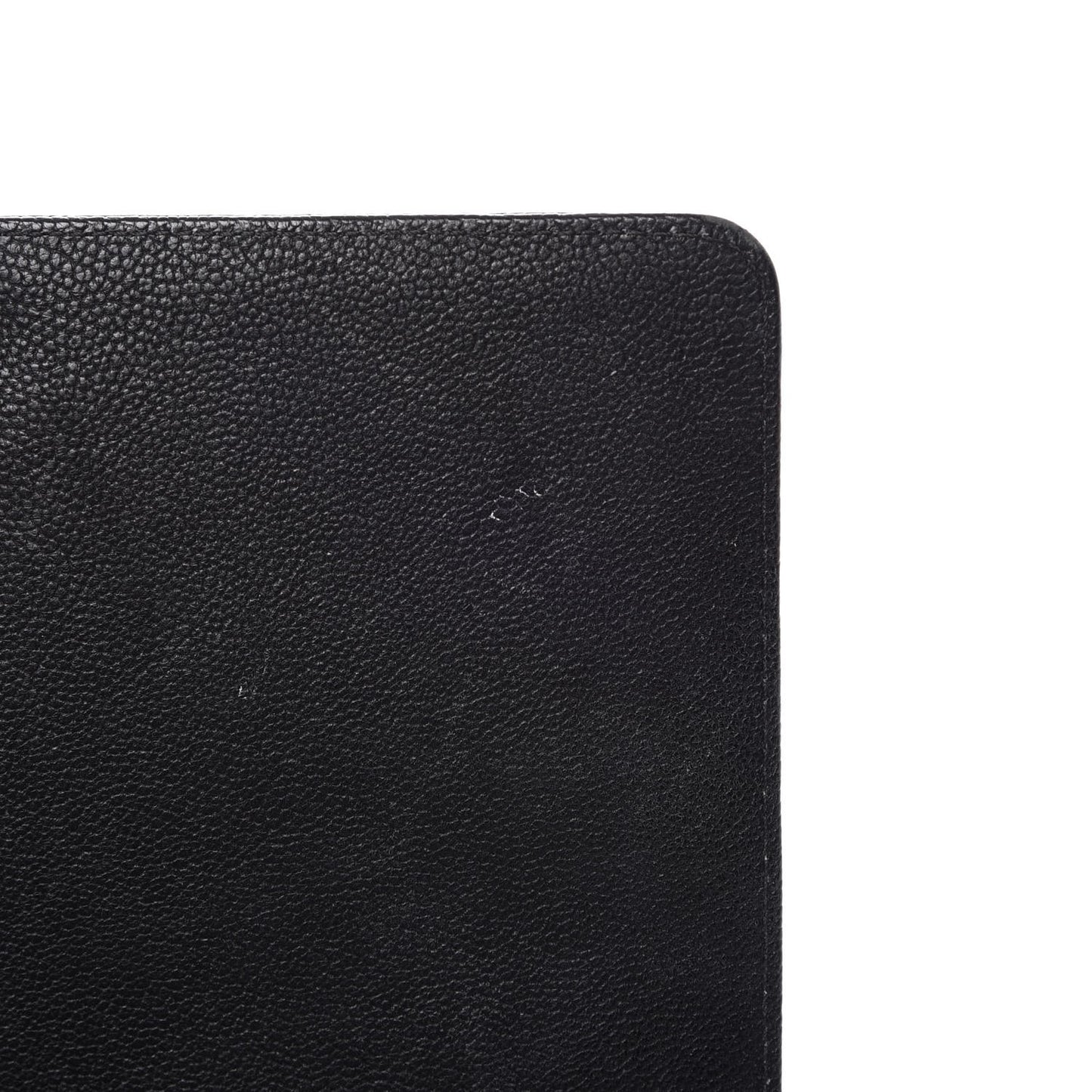 Caviar Quilted Medium Boy Flap Black
