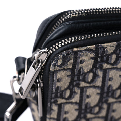 Christian Dior Oblique Pouch Navy Blue 16 of 17