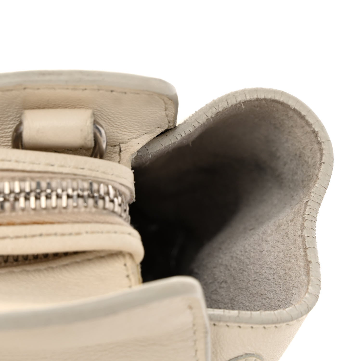 Saint Laurent Smooth Calfskin Heart Embroidered Baby Monogram Downtown Cabas New Milk 26 of 28