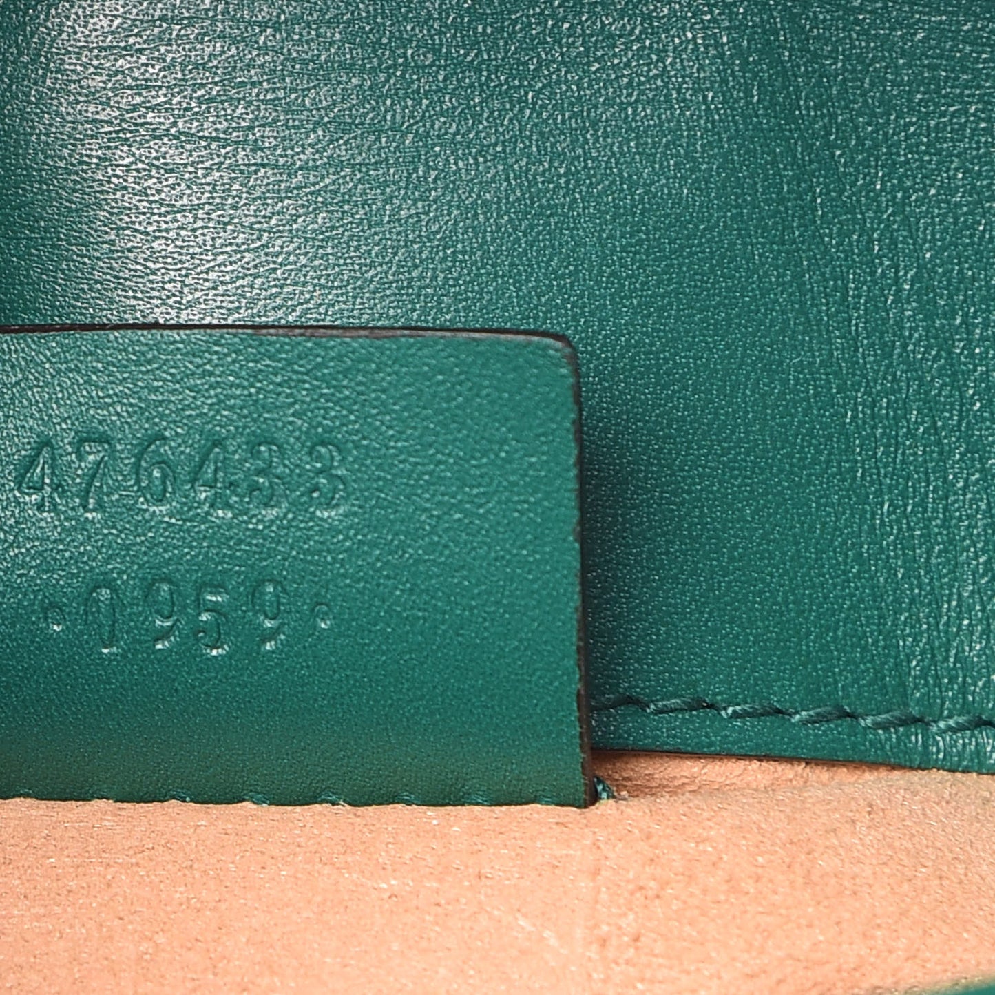 Calfskin Matelasse Super Mini GG Marmont Shoulder Bag Emerald Green