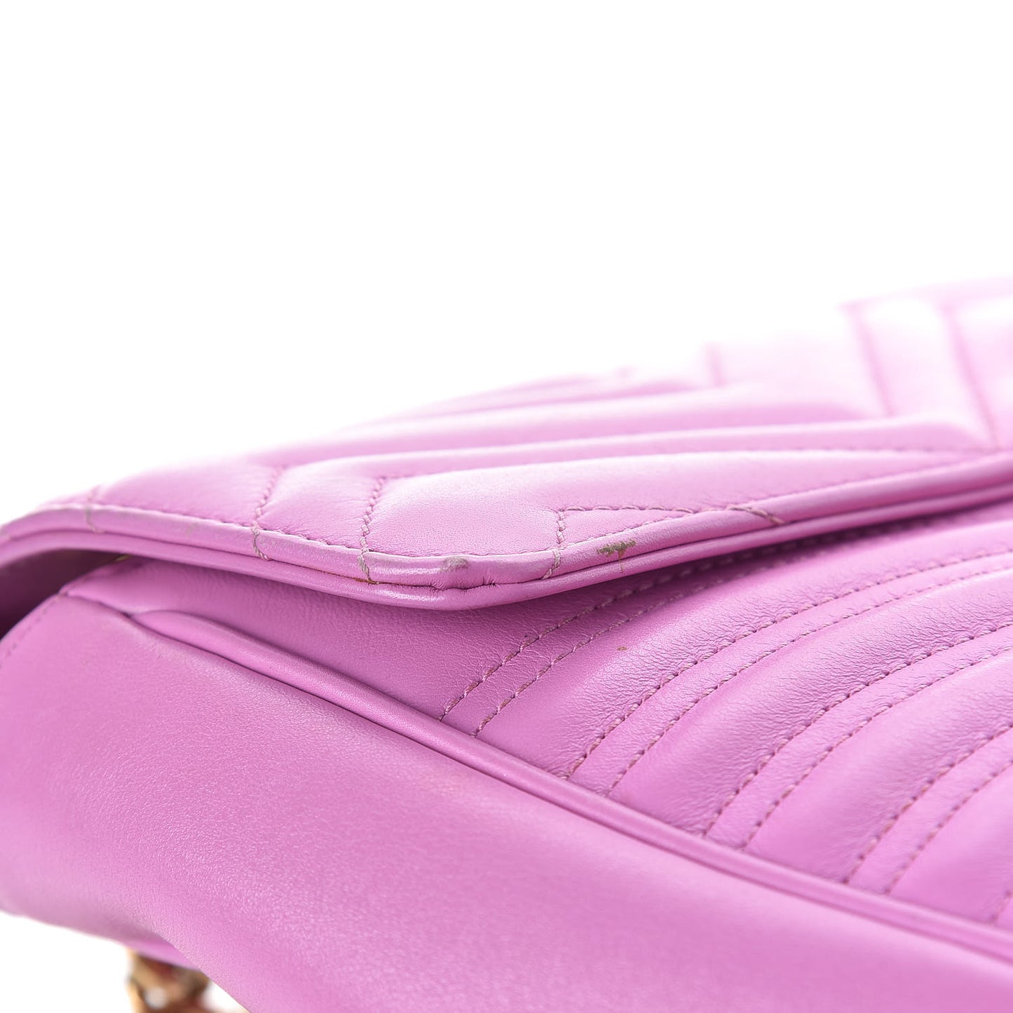 Calfskin Matelasse Medium GG Marmont Shoulder Bag Candy Mousse