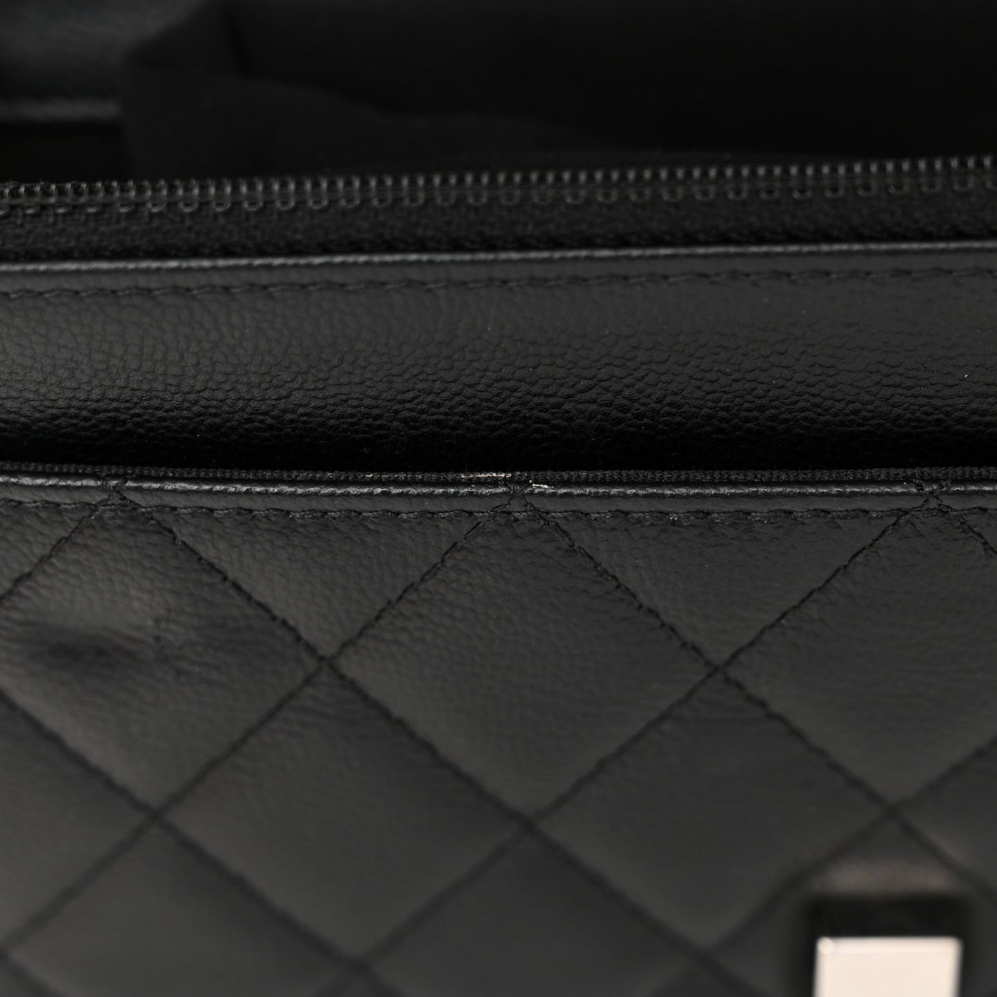 Grained Calfskin Quilted CC Box Wallet On Chain WOC Black