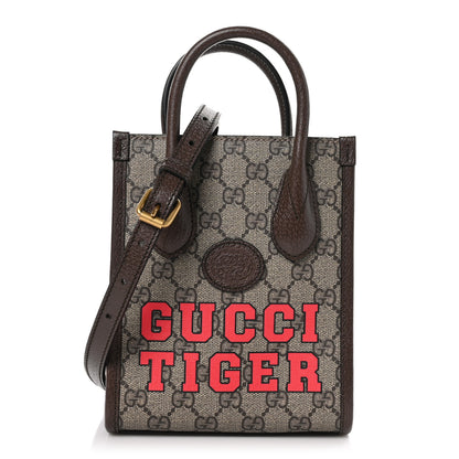 Gucci GG Supreme Monogram Textured Dollar Calfskin Web Gucci Tiger Mini Retro Interlocking G Tote Bag Beige Ebony Live Red New Shamarock New Acero 1 of 9