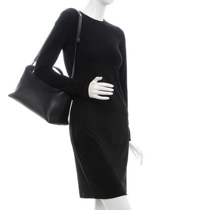 Fendi Vitello Dolce Large By The Way Boston Bag Black 2 of 9
