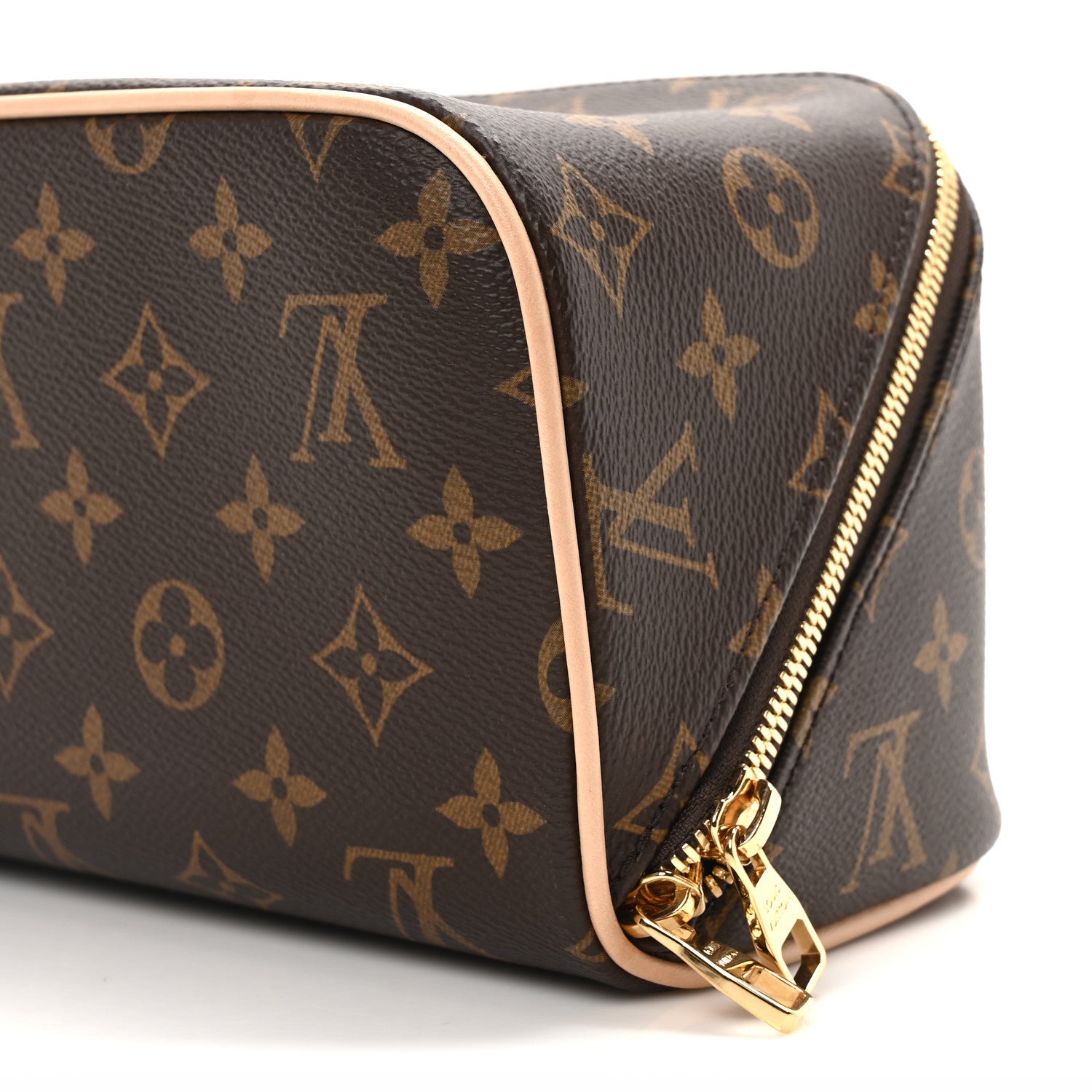 Louis Vuitton Monogram Toiletry Bag 9 of 9