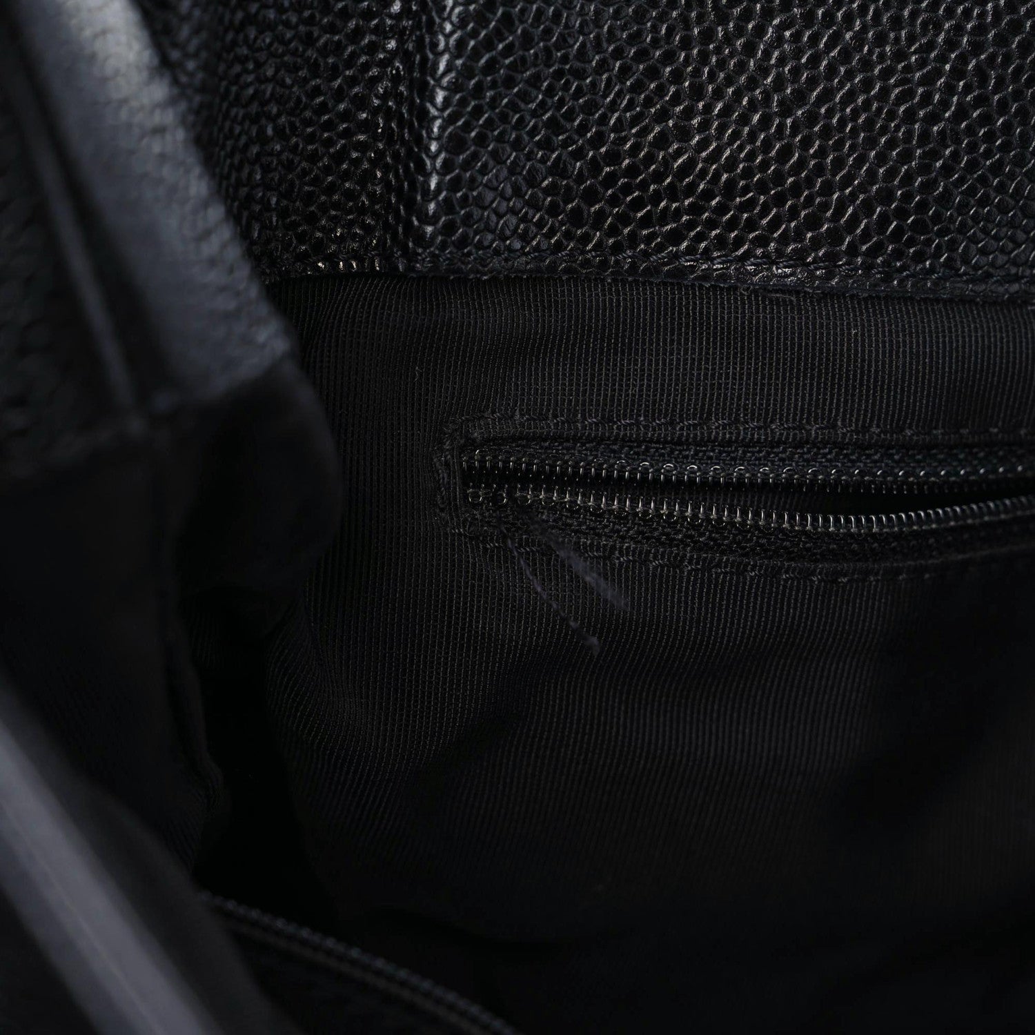 Chanel Caviar CC Tote Black 17 of 17