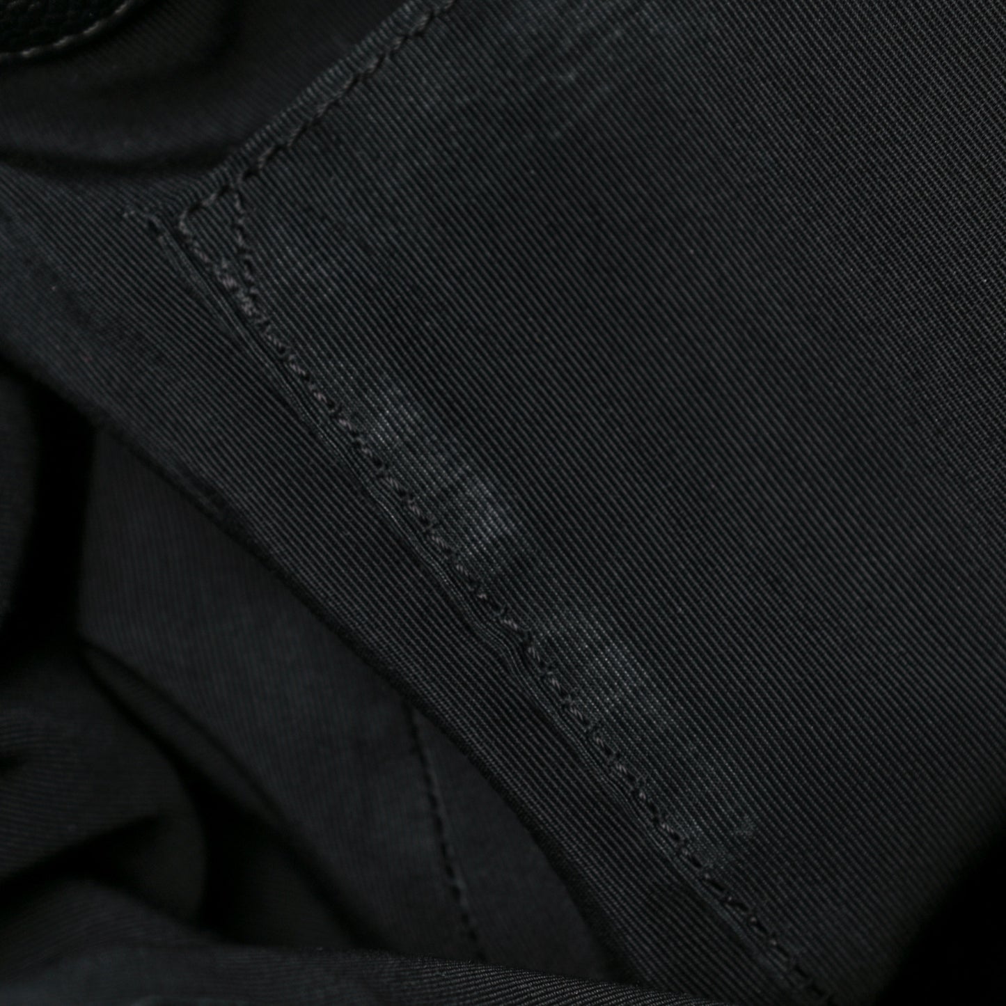 Caviar 31 Hobo Black