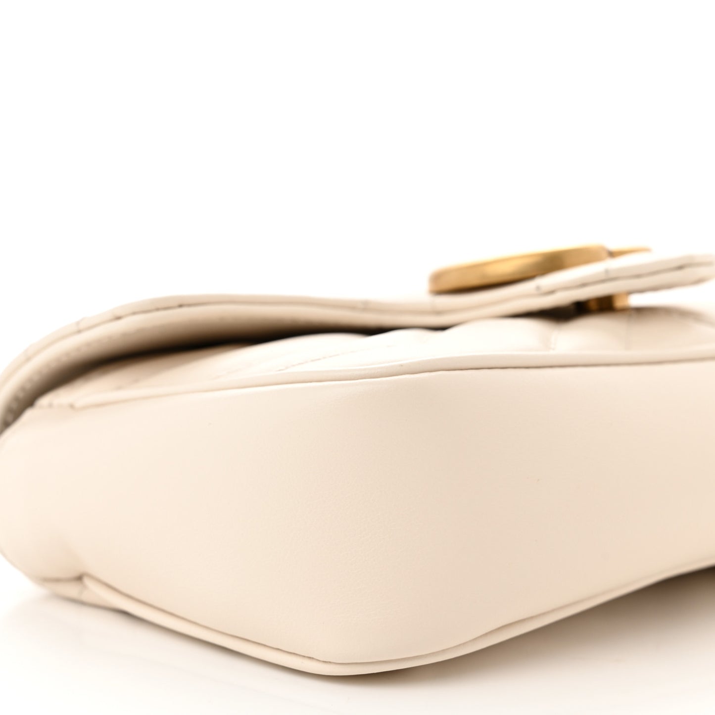 Calfskin Matelasse Super Mini GG Marmont Shoulder Bag White