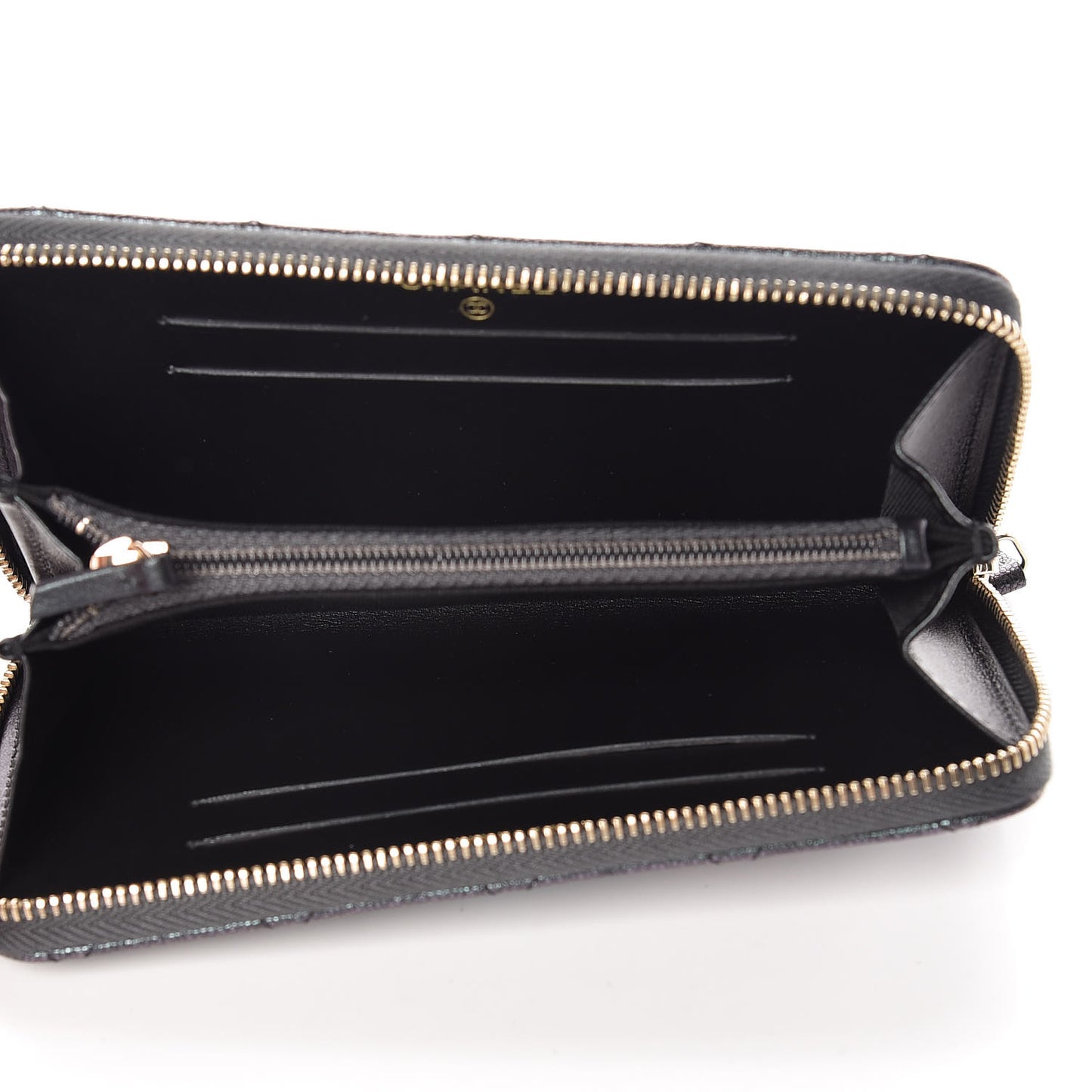 Iridescent Caviar Quilted Medium Zip Around Wallet Black