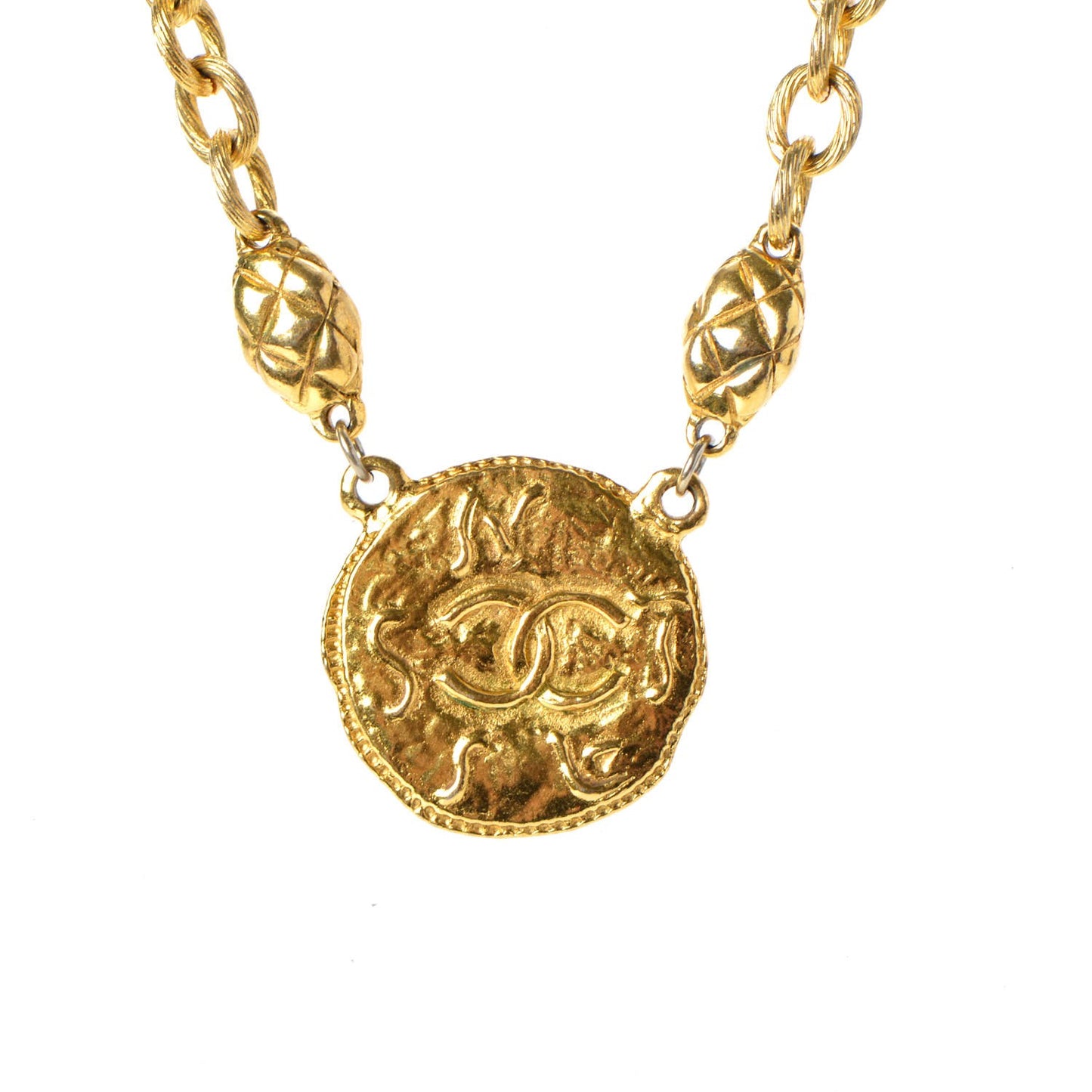 Chain CC Medallion Necklace Gold