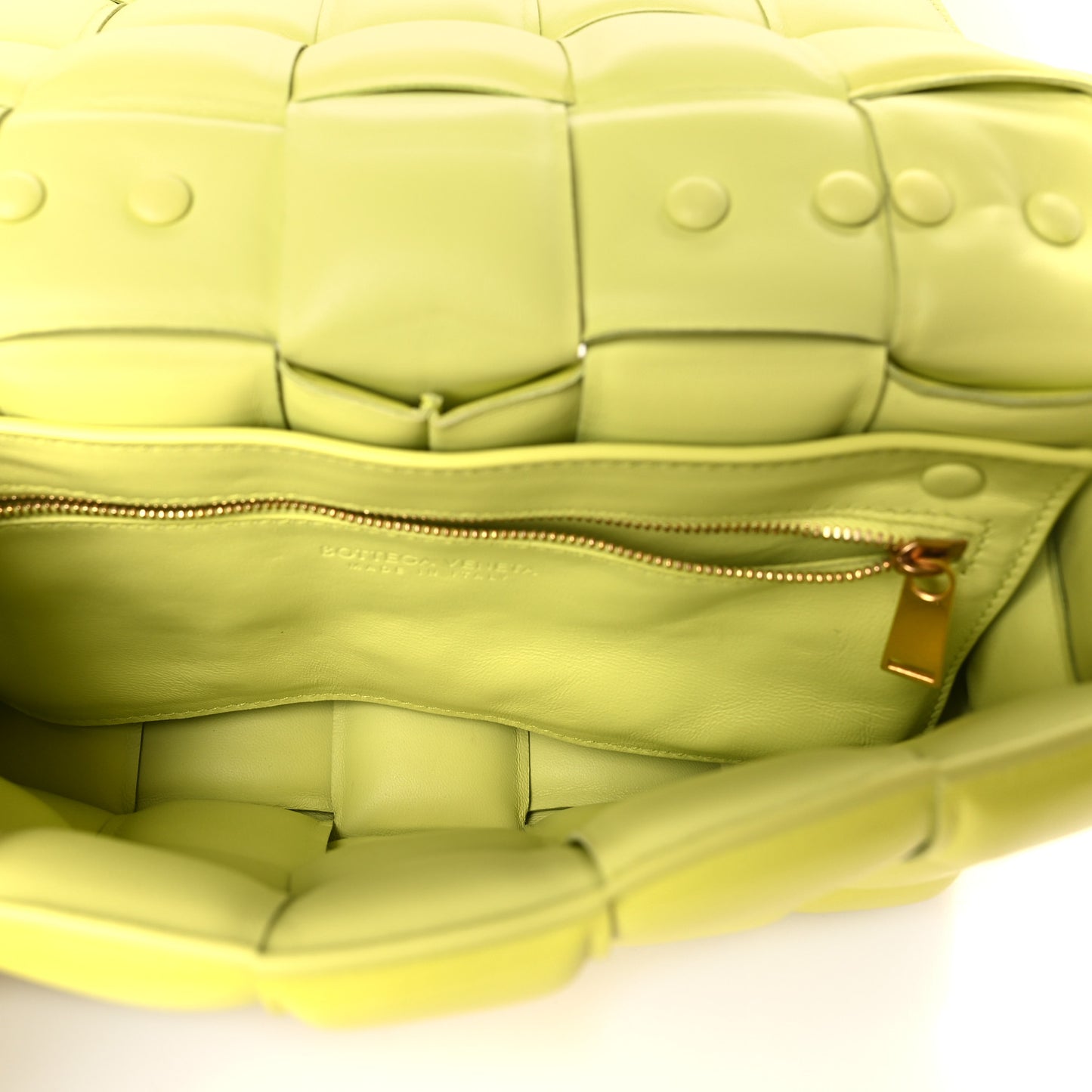 Lambskin Maxi Intreccio Padded Chain Cassette Crossbody Bag Kiwi
