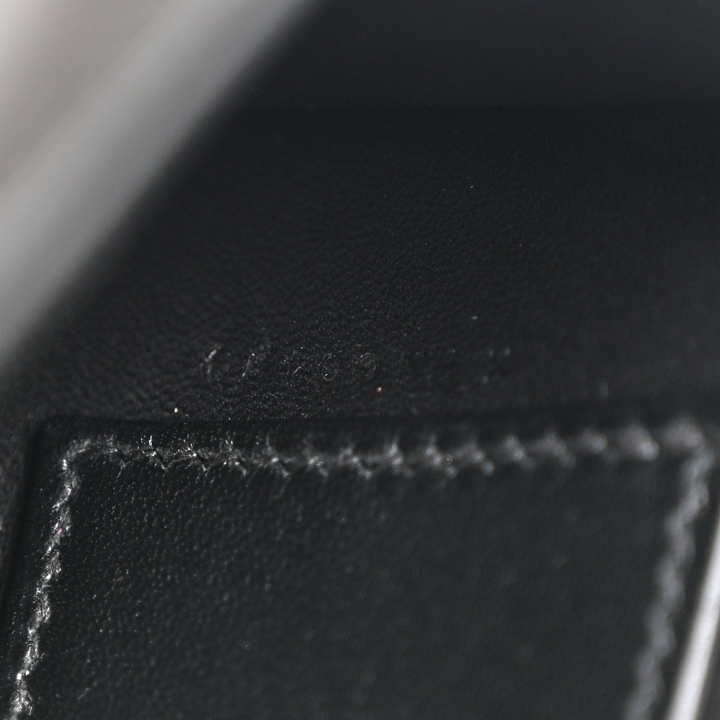 Box Egee Clutch Black