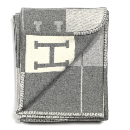 Hermes Wool Cashmere Avalon III Blanket Ecru Gris Clair 2 of 3