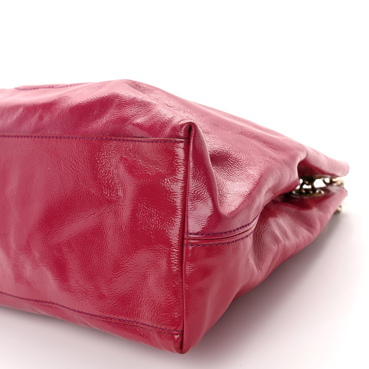 Vernice Naplack Medium Soho Chain Shoulder Bag Bright Bougainvillea
