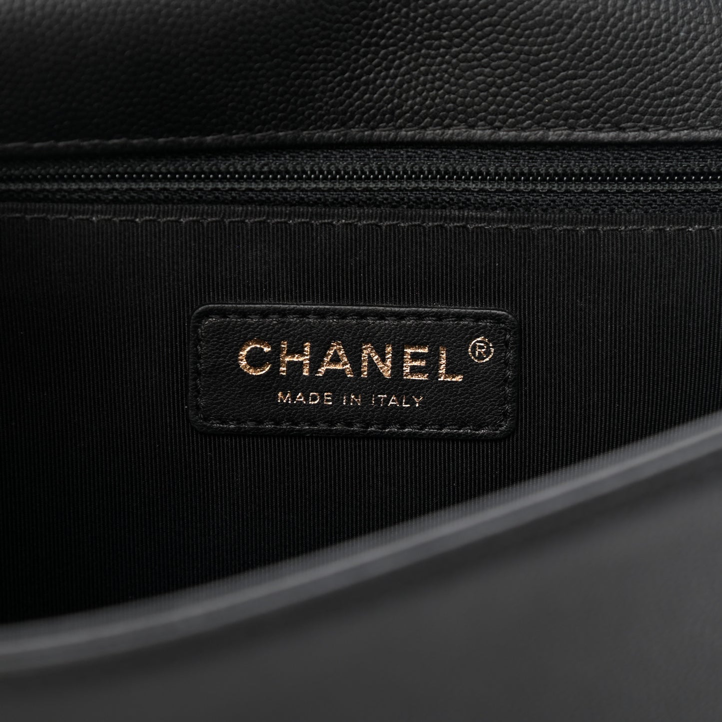 Caviar Quilted New Medium Boy Flap Black