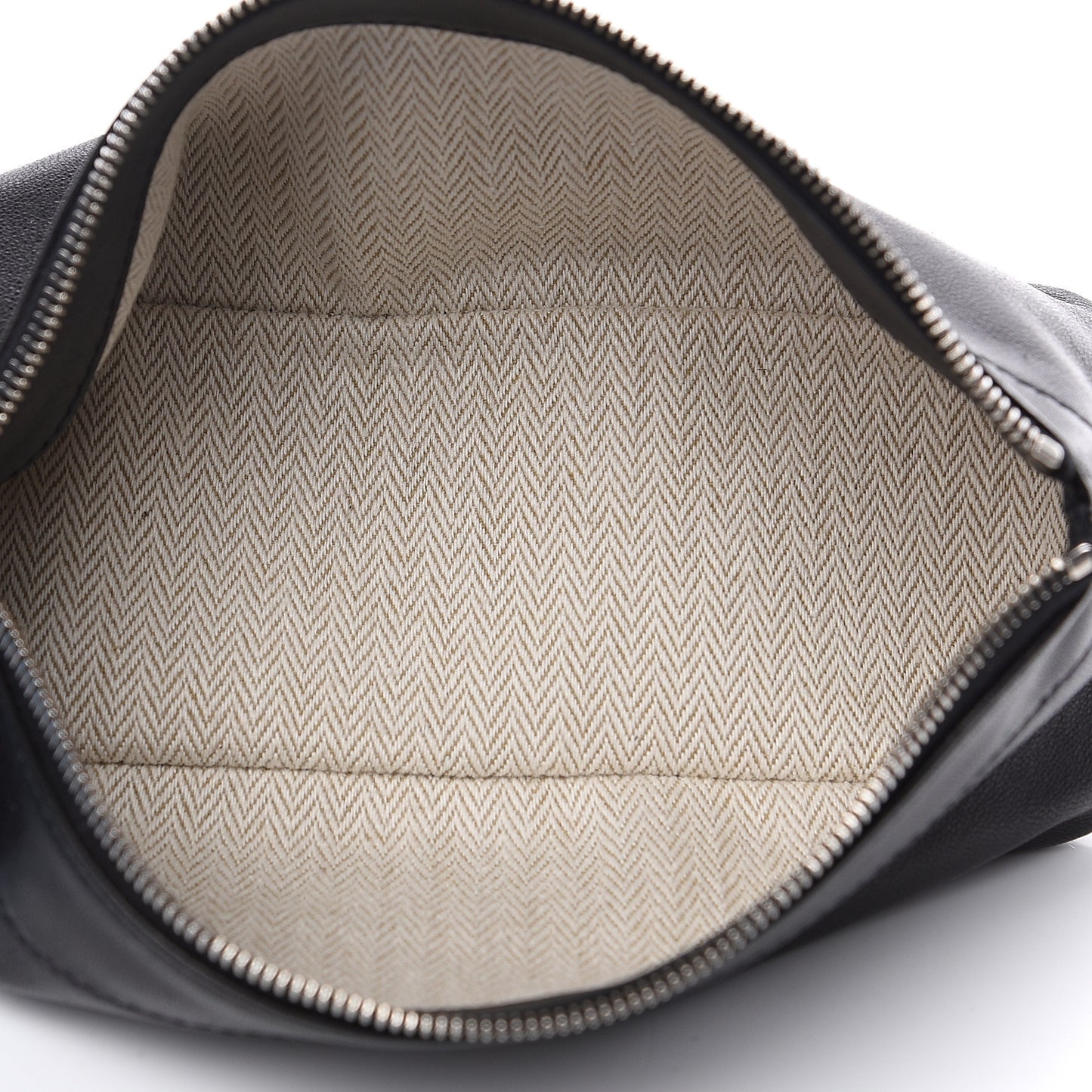 Lambskin Swift Tohubohu Pouch PM Black