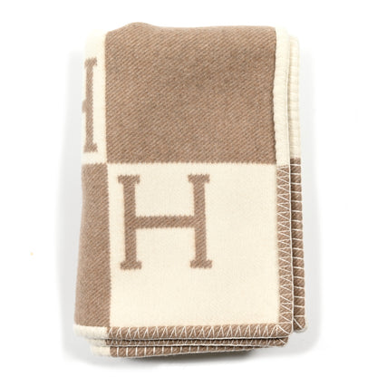 Hermes Wool Cashmere Avalon Baby Blanket Noisette Moyen White 1 of 3