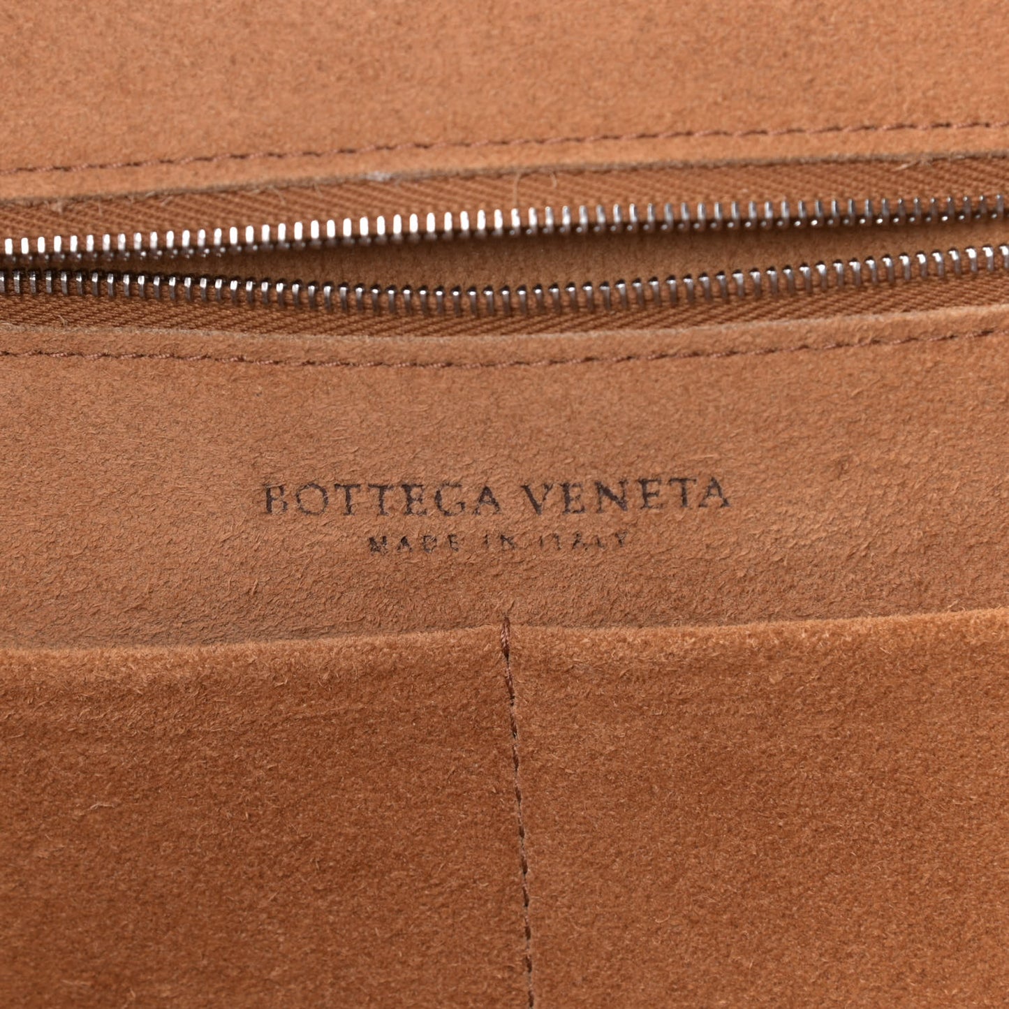 Grainy Calfskin Small Arco Black