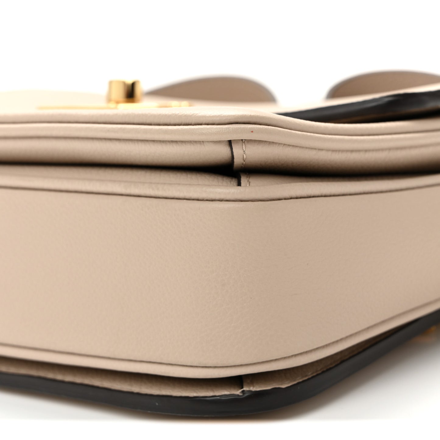 Grained Calfskin Lockme Oxford Greige