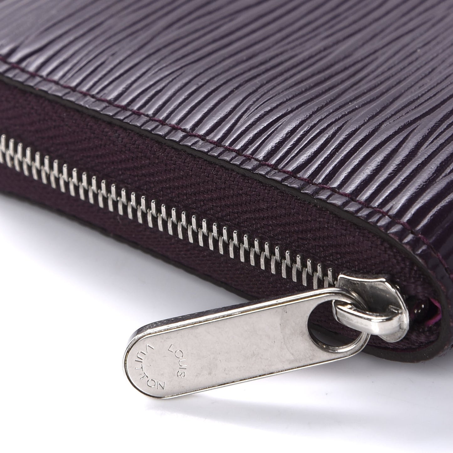 Epi Zippy Coin Purse Cassis