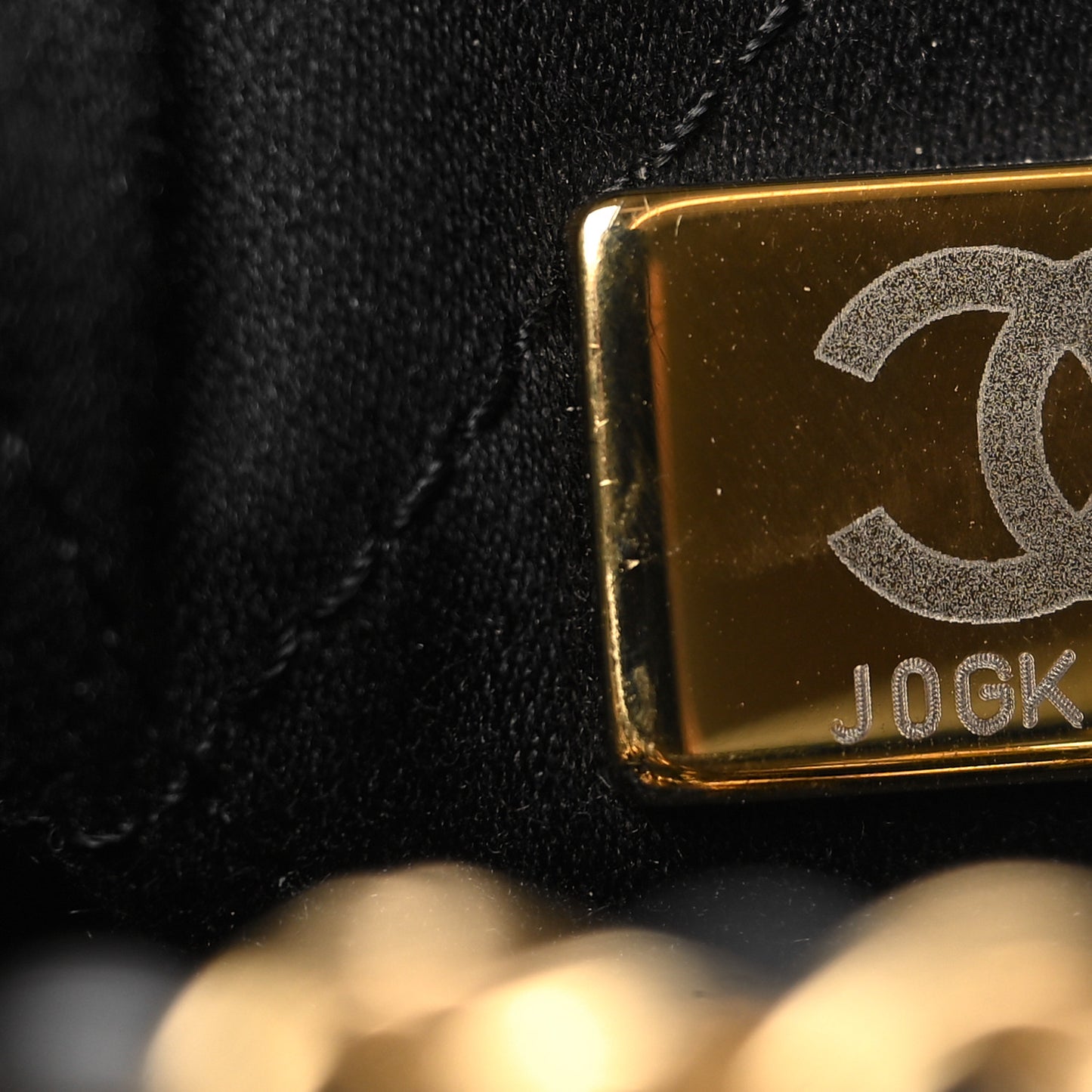 Shiny Calfskin Quilted Mini Chanel 22 Black