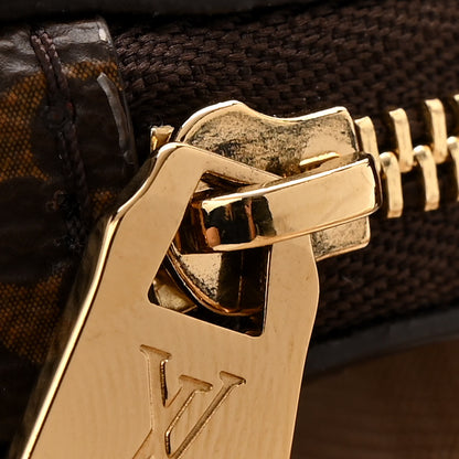 Louis Vuitton Reverse Monogram Giant Onthego PM 10 of 10