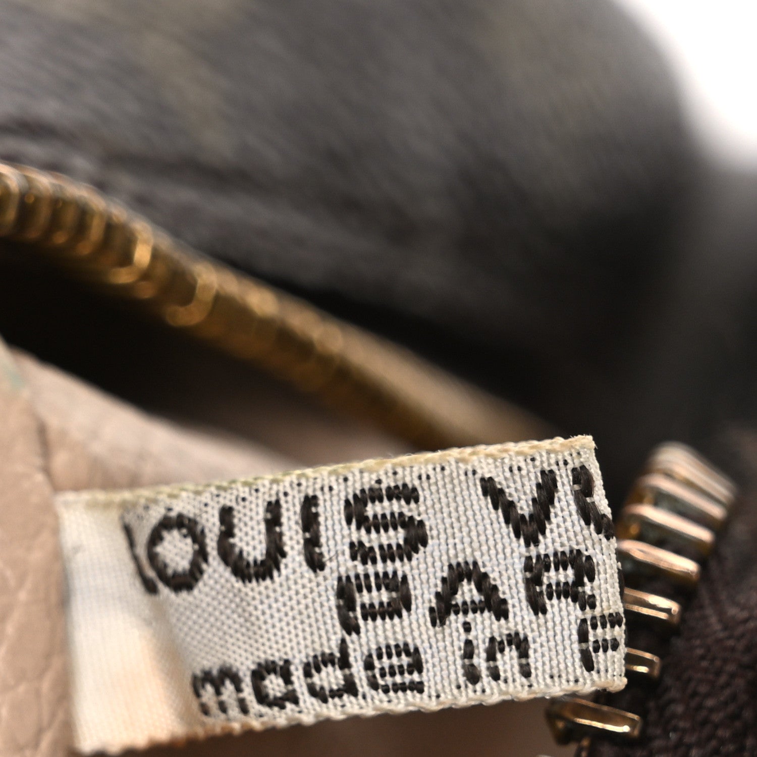 Louis Vuitton Monogram Trousse Toilette 28 6 of 7