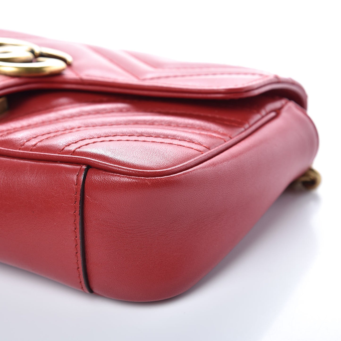 Calfskin Matelasse Mini GG Marmont Shoulder Bag Hibiscus Red