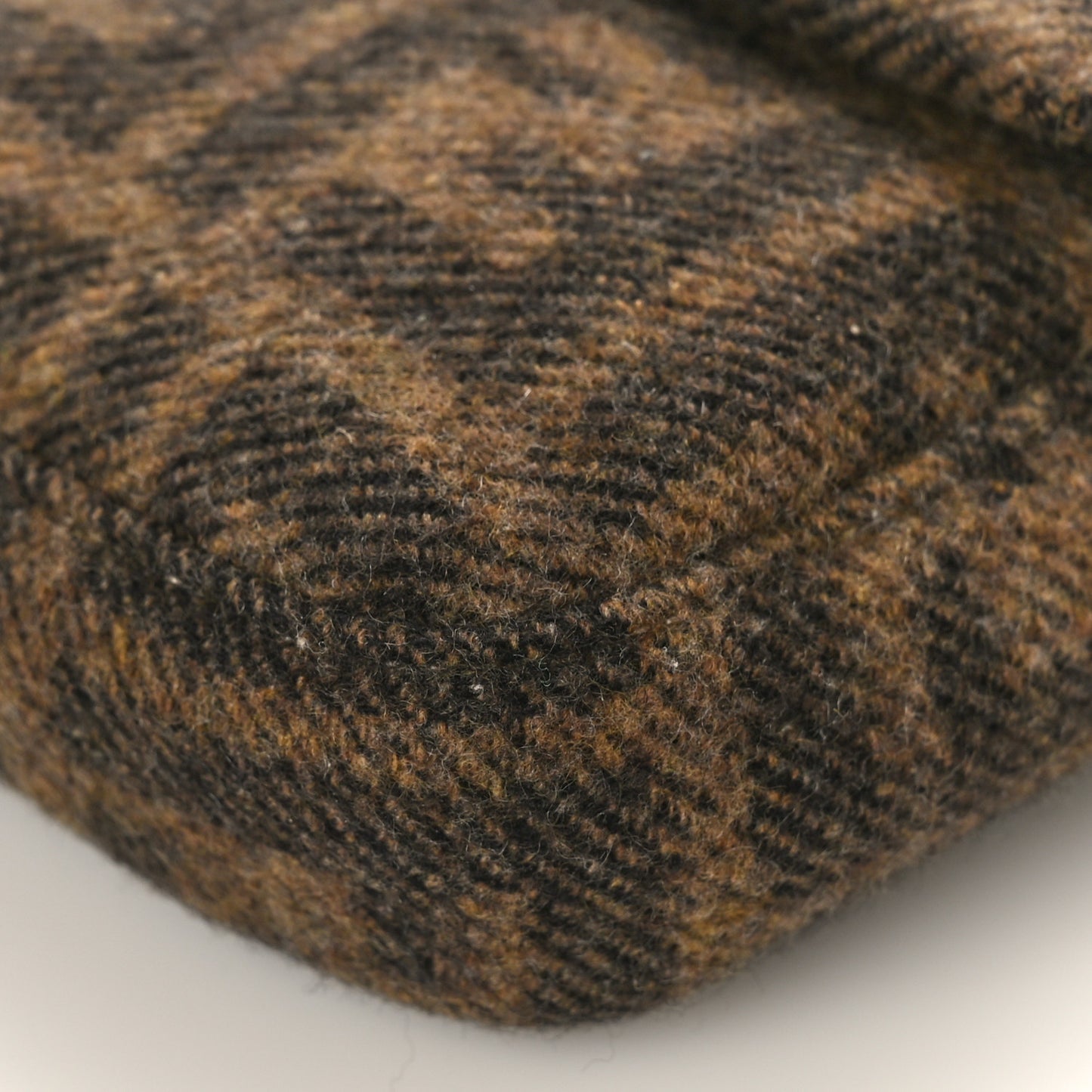 Wool Zucca Baguette Tobacco