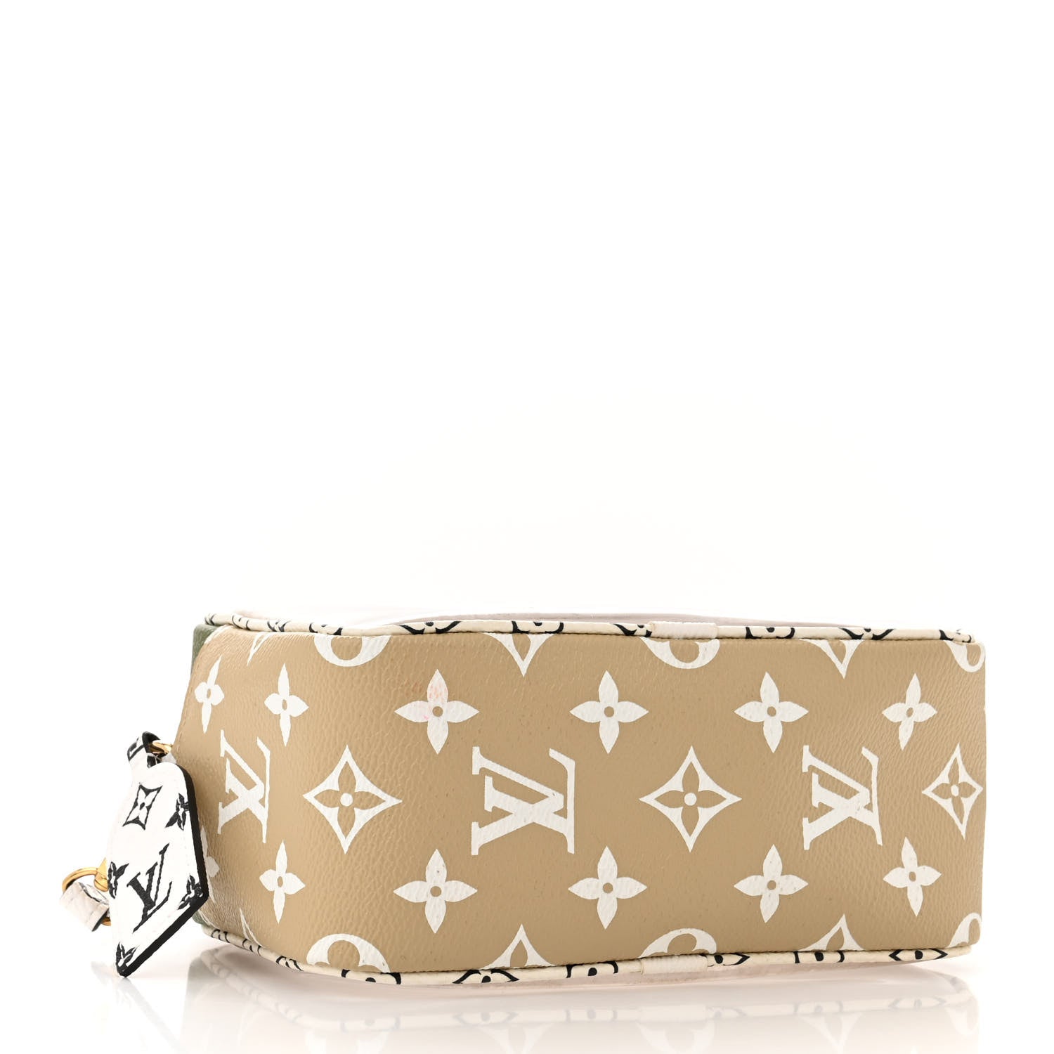 Louis Vuitton Monogram Giant Beach Pouch Kaki 4 of 10
