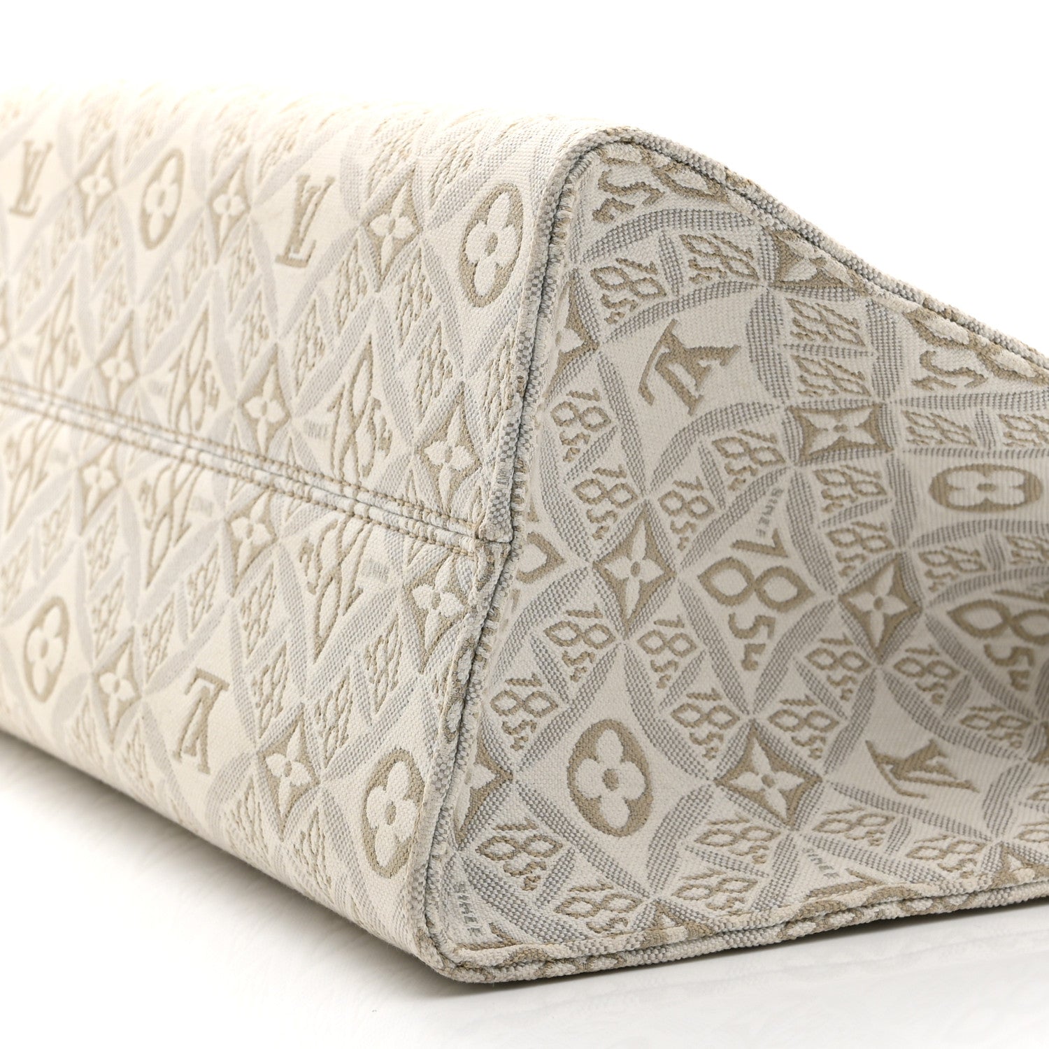 Louis Vuitton Jacquard Since 1854 Onthego MM Creme 9 of 9