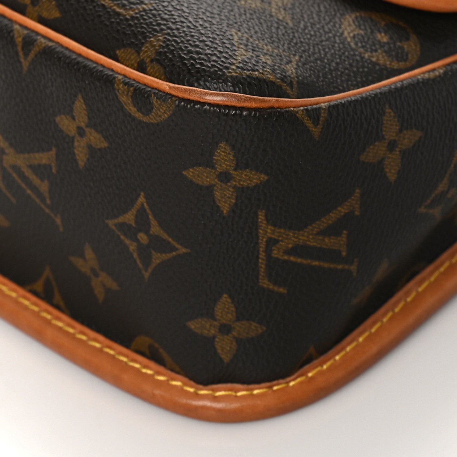 Louis Vuitton Monogram Sologne 9 of 9