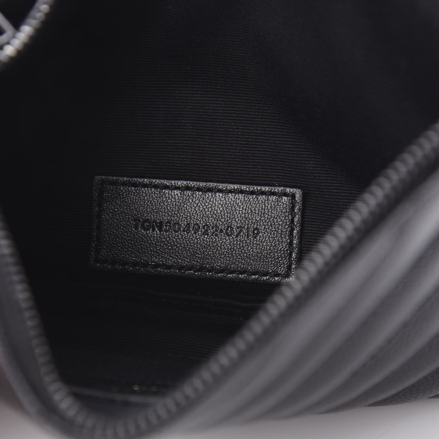 Grain De Poudre Chevron Monogram Bill Pouch Black