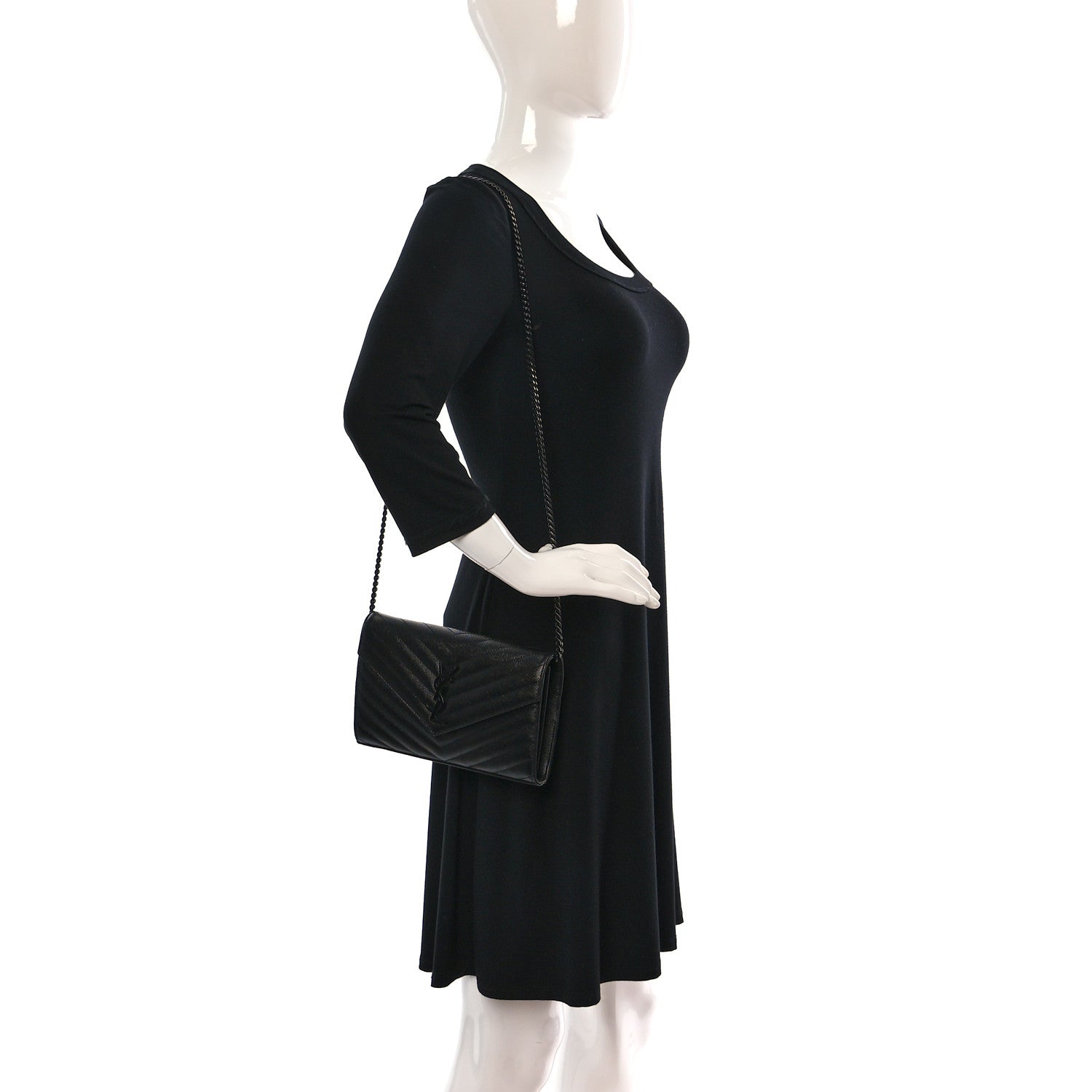 Saint Laurent Grain De Poudre Matelasse Chevron Monogram Monochrome Chain Wallet Black 2 of 9