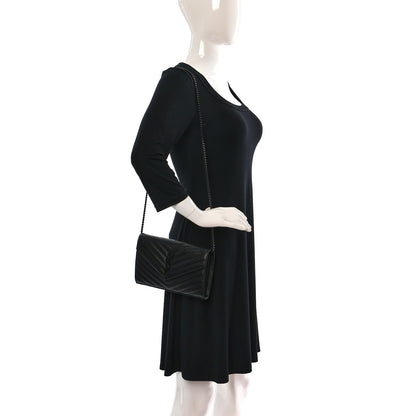 Saint Laurent Grain De Poudre Matelasse Chevron Monogram Monochrome Chain Wallet Black 2 of 9