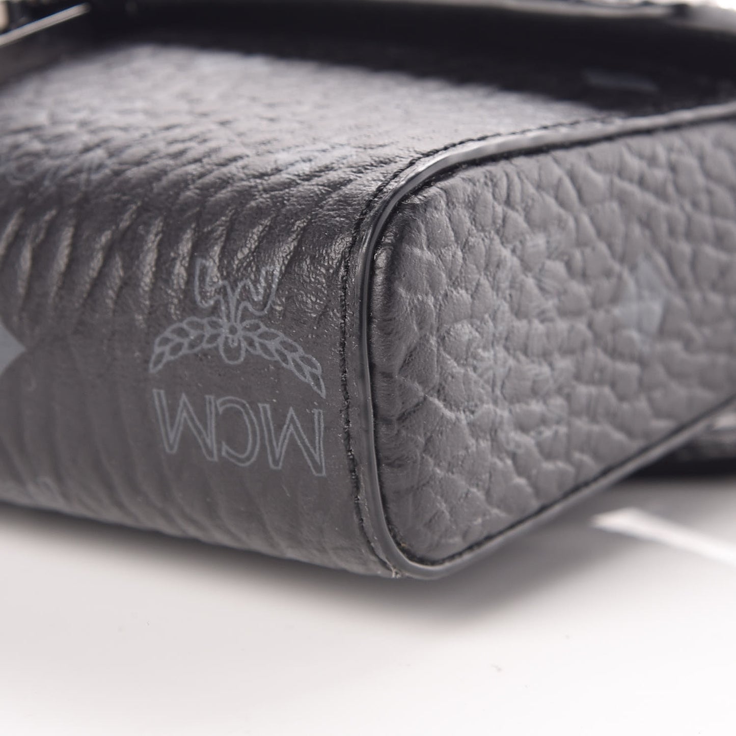 Visetos Diamond Flap Crossbody Black