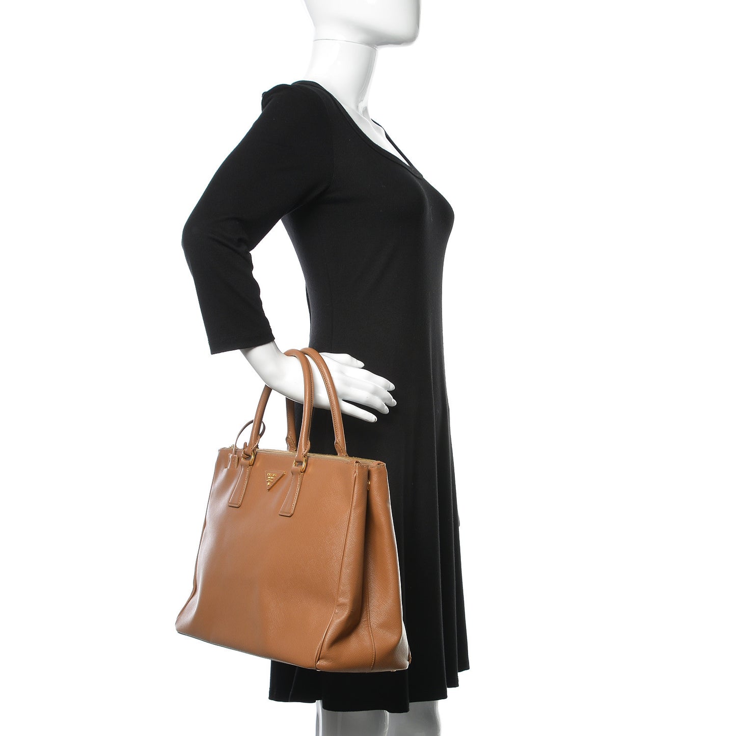 Saffiano Large Galleria Double Zip Tote Caramel
