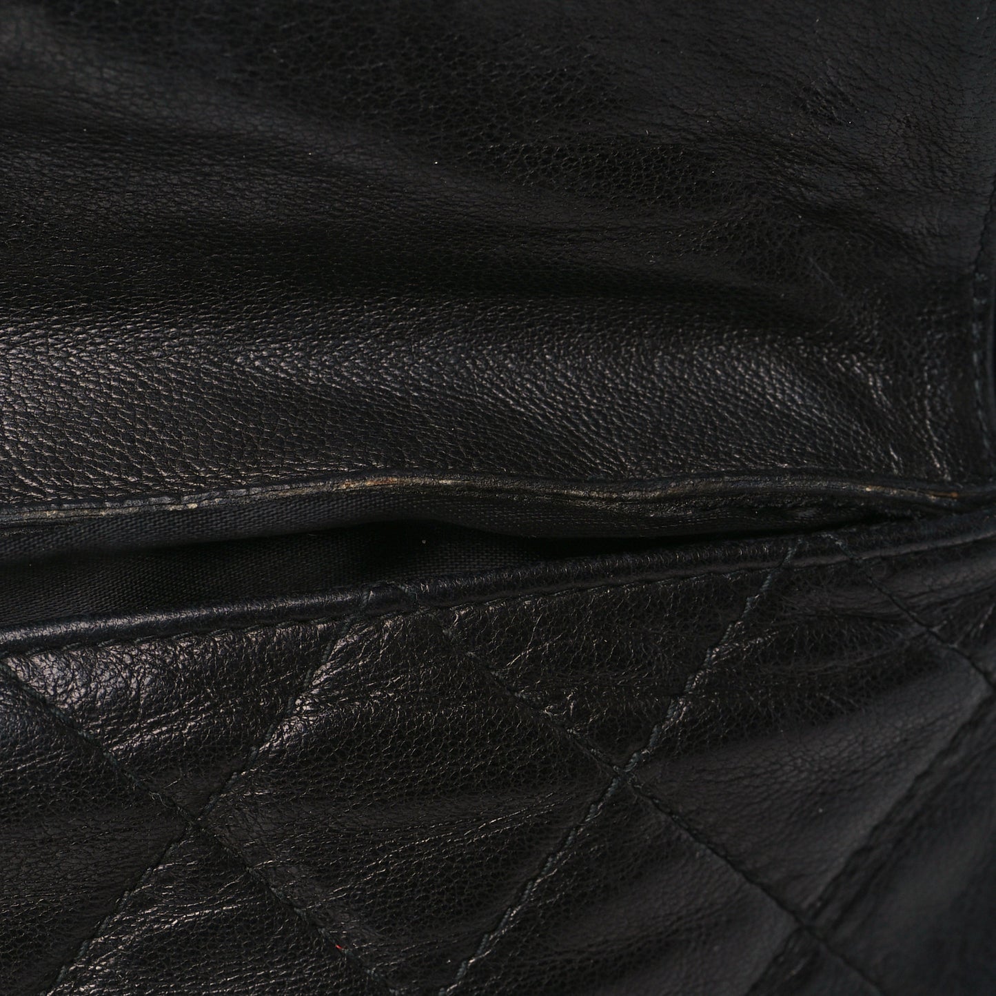 Lambskin Quilted CC Tassel Camera Case Black