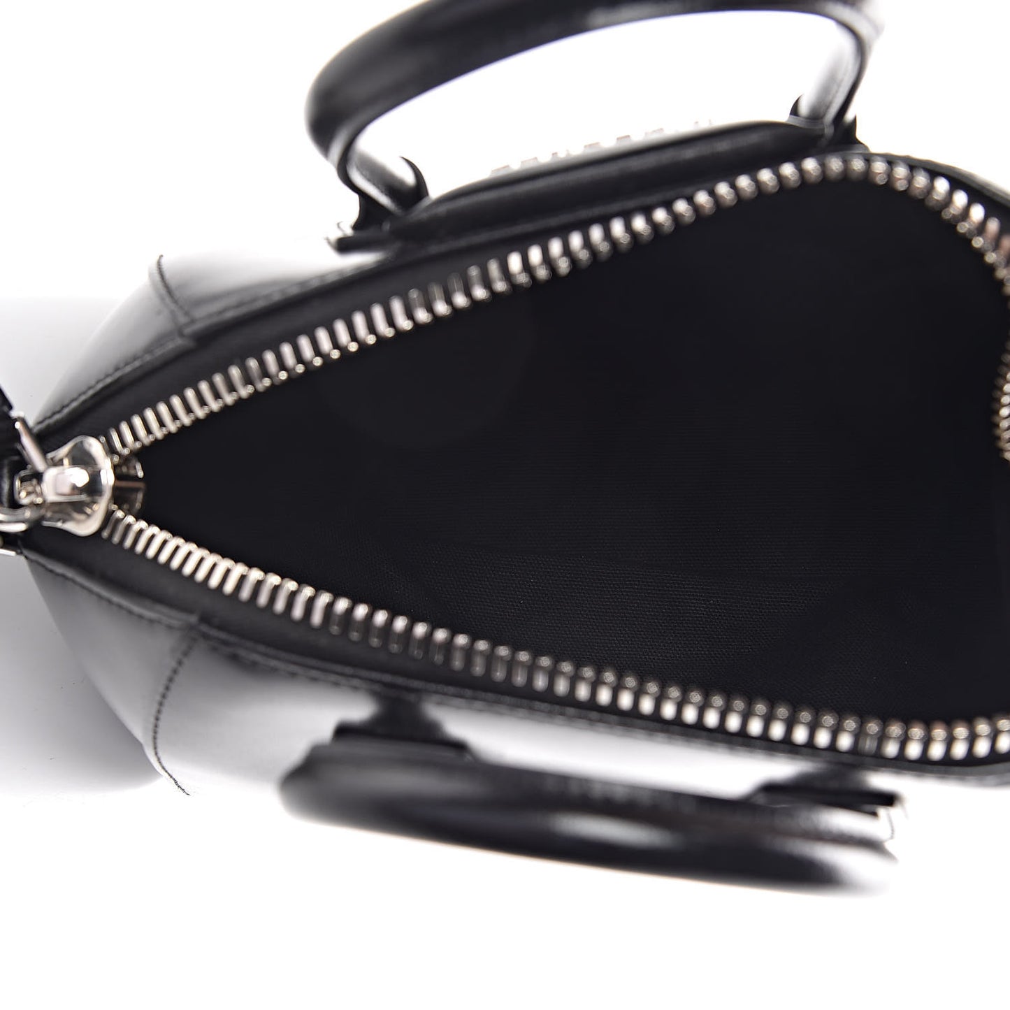 Shiny Lord Calfskin Mini Antigona Black